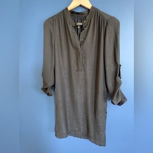 Banana Republic size 2 navy snake print dress